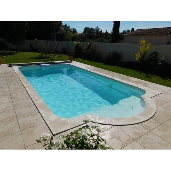 Piscine En Polyester